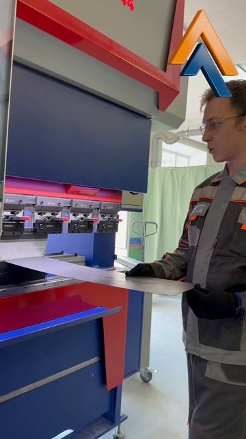 🛠️ В ЯГТУ - новый механо-сварочный цех! смотреть онлайн