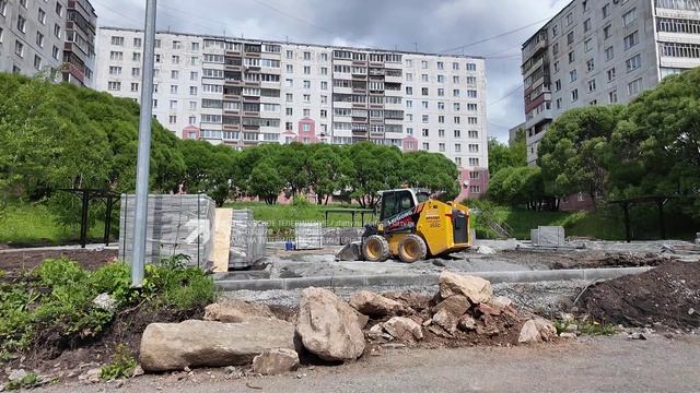 В разных районах Златоуста продолжается благоустройство общественных пространств смотреть онлайн