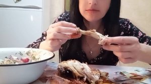 МУКБАНГ/Курица с картошкой /салат из редиски🥗🥗🥗🥗