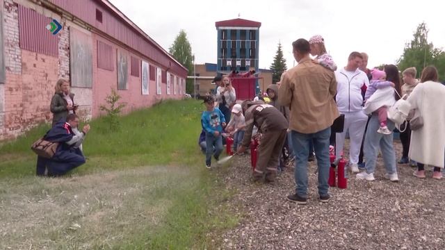 В День защиты детей в Сыктывкаре прошли детские пожарно-спасательные игры «Звёздочки МЧС»
