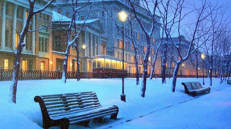 СНЕГ КРУЖИТСЯ