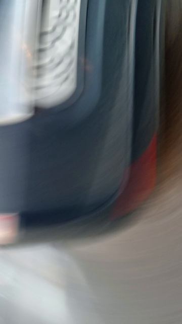 позвонил в дом и убежал