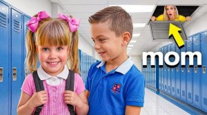 МАМА ШПИОНИТ ЗА МНОЙ В ШКОЛЕ! 🕵️♀️🎒 Злой Учитель забрал телефоны и устроил пранк! 🤬📱