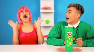 ЕДИМ ПРОДУКТЫ ОДНОГО ЦВЕТА ЦЕЛЫЙ ДЕНЬ! Пробуем на вкус розовые и зеленые продукты с BooBoom #3