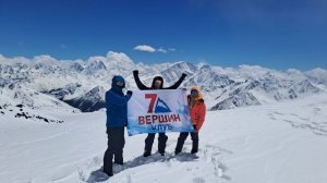 Группа Клуба 7 Вершин «Ман» использовала хорошую погоду для проведения снежно-ледовых занятий