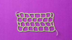 Вязание фоновой регулярной сеточки крючком  по схеме .
