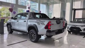 Toyota Hilux Revo 2026 - Интерьер и Экстерьер