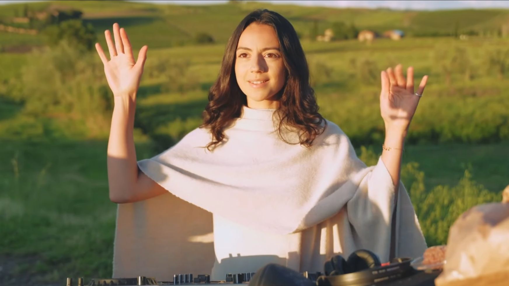 ANEYA ROSE - Sunset DJ Mix in Tuscany Melodic House & Techno смотреть онлайн