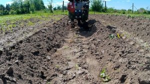 Боксбот на полольниках-рыхлителях