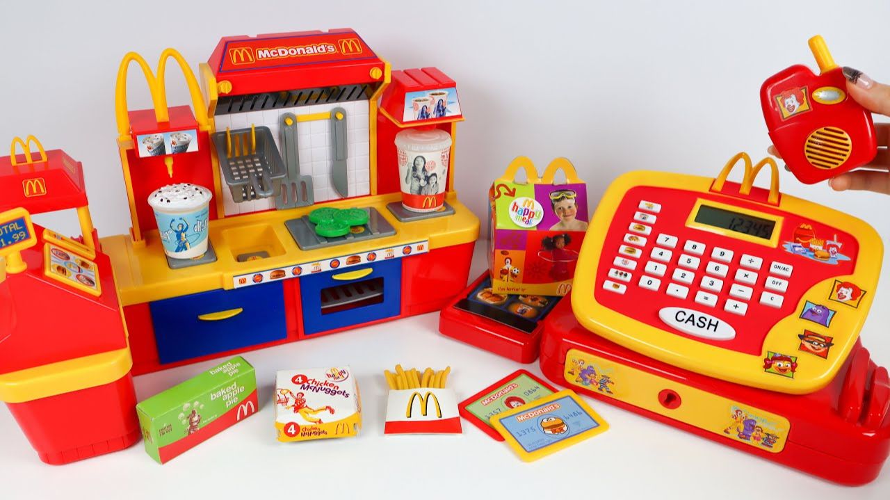 Набор игрушек в стиле МакДональдс (McDonald’s) Распаковка и Обзор ярких игрушек! Мультики для детей! смотреть онлайн