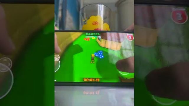 Телефон проходит летнее обновление в игре Super Bear Adventure 13.1.1