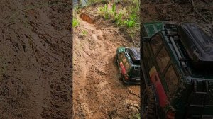 Заруба Land Cruiser против Уаз
