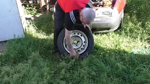 Деревенский шиномонтаж по дедовски