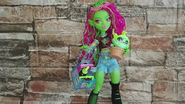 Обзор на куклу Монстер Хай Венера МакФлайтрап-Monster High Venus McFlytrap смотреть онлайн