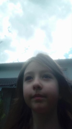 Я играю в кальмара с сестрой