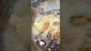 Потрясающий рецепт приготовления аппетитной хрустящей курицы во фритюре.