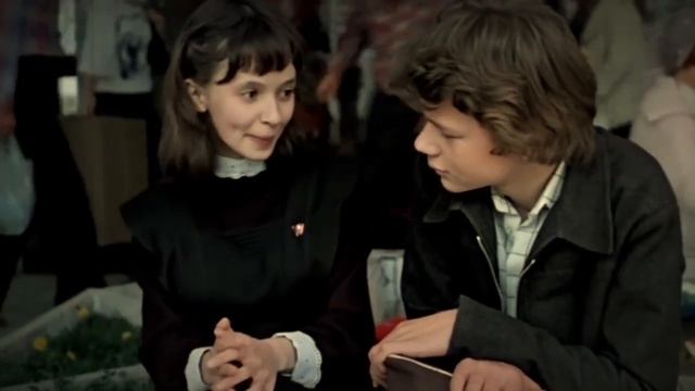 До 16 лет ВИА «Пламя» в новом звучании _ Кадры из фильма «Вам и не снилось» (1980) смотреть онлайн