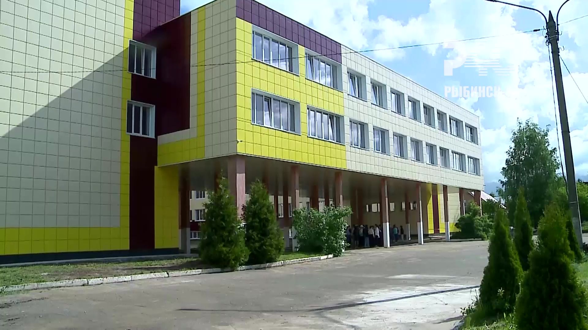 (Рыбинск-40) ЭКЗАМЕНЫ В РОДНЫХ СТЕНАХ смотреть онлайн