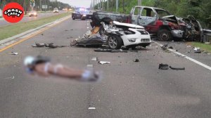 Идиоты за рулем и 75 жестоких скоростных полицейских погонь, снятых на камеру