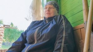 Подготовка веток к жиганию в печи.