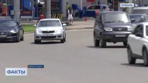 На стертую дорожную разметку на Северном мосту жалуются водители в Краснодаре