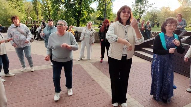 31 мая.Эй диджей.... смотреть онлайн