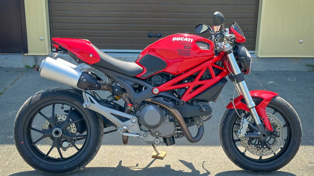 Ducati MONSTER 1100S - ZDMM502AA9B017002 смотреть онлайн