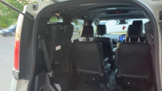 Toyota Noah смотреть онлайн
