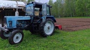 РАБОТАЮ НА МТЗ 80 С КИТАЙСКОЙ ПОЧВОФРЕЗОЙ.