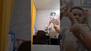 сава стримит