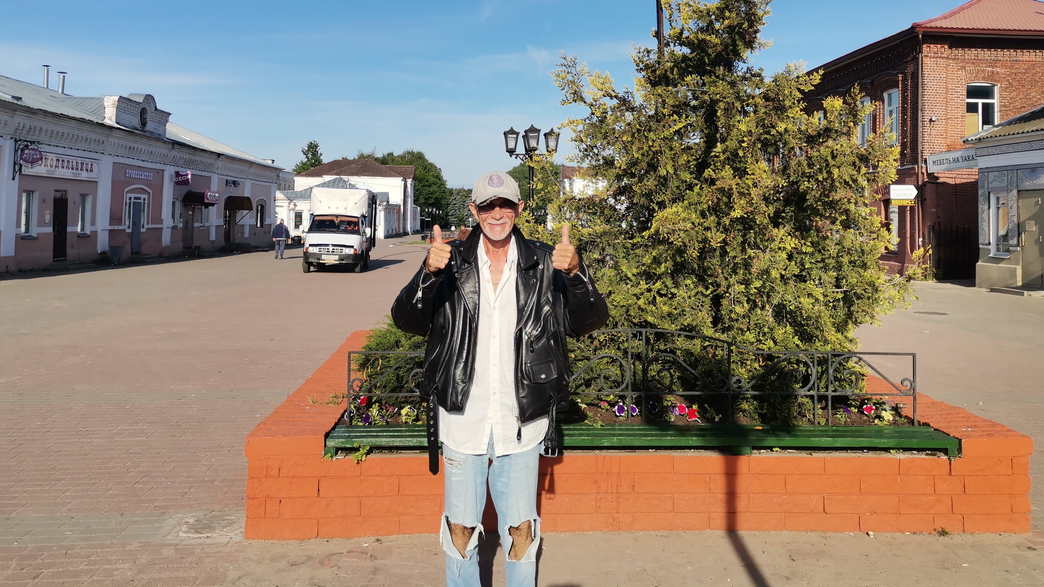 ГРАНДИОЗНЫЙ МУЗЫКАЛЬНЫЙ СУПЕРМАРАФОН НА АРБАТЕ В ШУЕ 2026 📽️💯🎸🎤🇷🇺🌀😇🌈(15 ч) смотреть онлайн