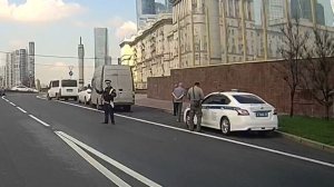 Денисов привлечен за остановку для проверки документов