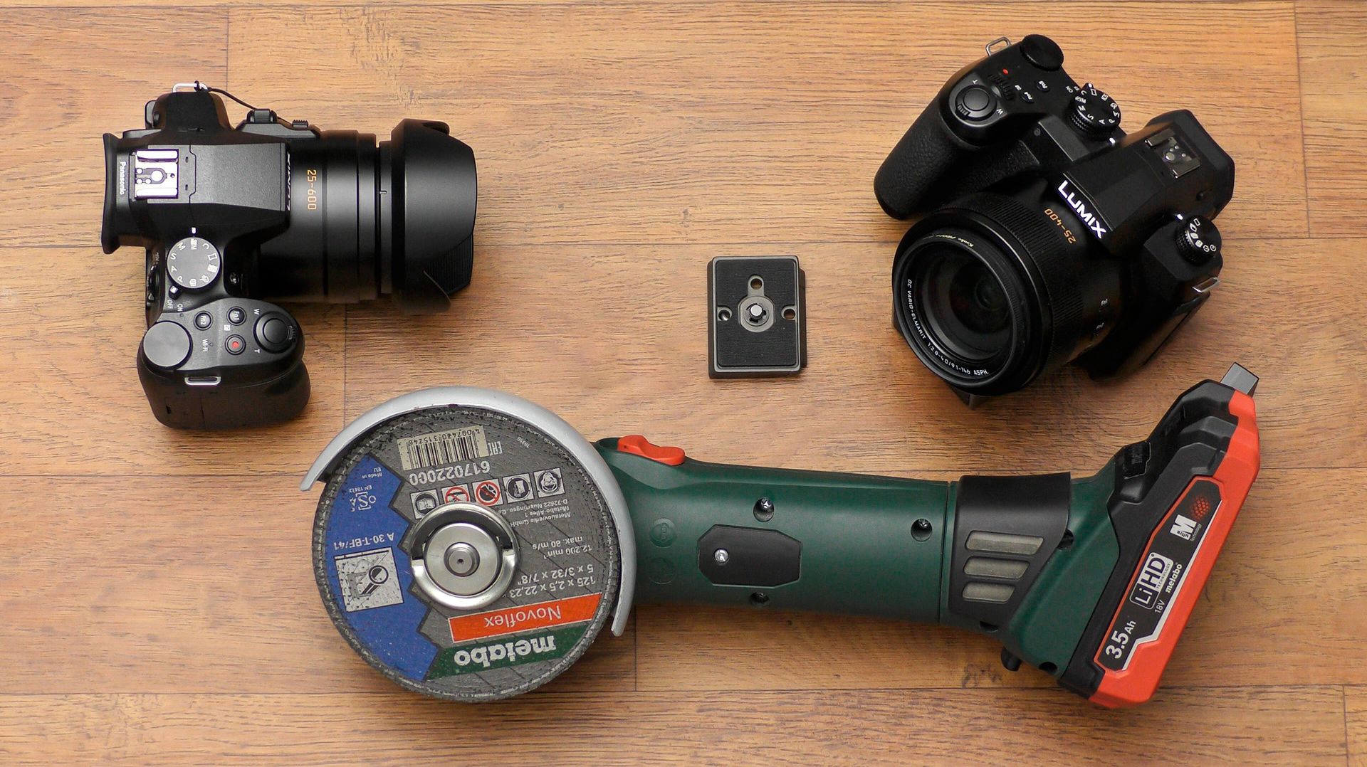 Устраняю проблему в камерах Panasonic Lumix DMC-FZ1000, FZ80, FZ300 смотреть онлайн