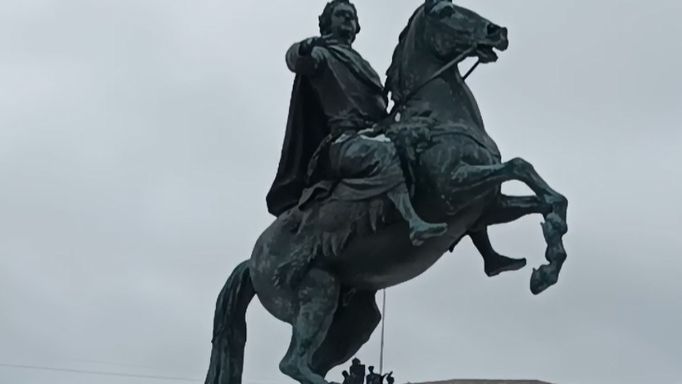 Адмиралтейская набережная смотреть онлайн