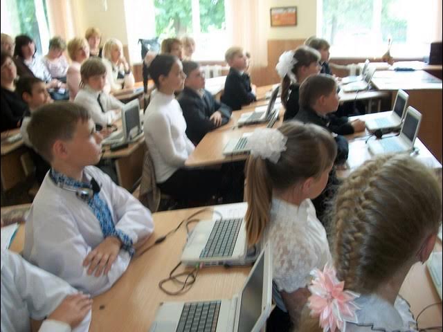 Проект"1 учень - 1 комп'ютер " у початковій школі Кушугумського НВК смотреть онлайн