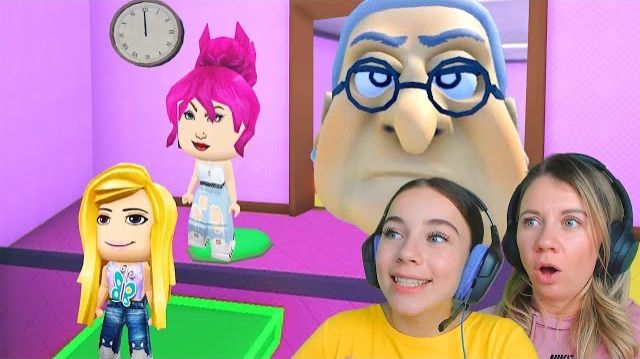 КОМАНДНЫЙ ПОБЕГ ОТ УЧИТЕЛЯ вместе С МАМОЙ в ROBLOX! смотреть онлайн
