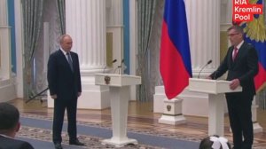 ‼️🇷🇺🇫🇷Многодетный француз подарил В. Путину статую Богоматери