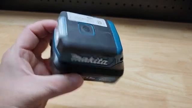 🔦 Аккумуляторный фонарь Makita ML103 (DEBML103)