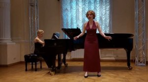«Dèpuis hier ... Que fais-tu, blanche tourterelle»