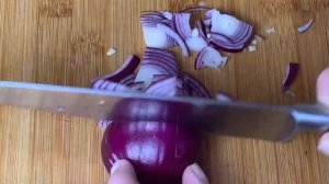 Вкусный рецепт САЛАТА из простых продуктов! Беру Солёные огурцы и готовлю Потрясающий салат!