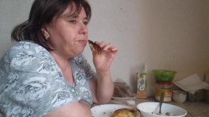 Мукбанг. Просто поела вкусную еду.