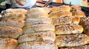 Пеку сдобные рулетики с орехами и сыром ,и с смородиновым джемом!