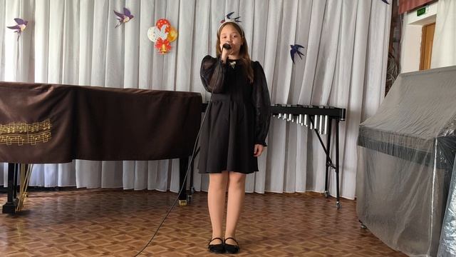 Вышинская София. Возвращайтесь живыми.mp4 смотреть онлайн
