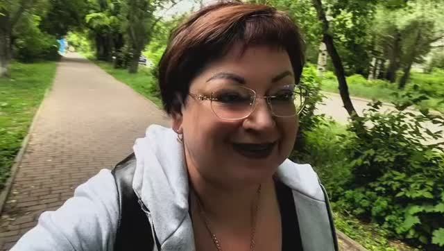 ,,Кобыляка’’🤣 вышла на улицу и едут с мамой по надобности 😂😂😂А мне даже подарок сделали🔥Влог смотреть онлайн