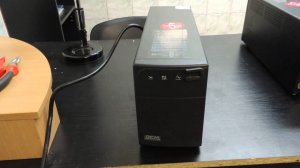 Неисправный АКБ на UPS PowerCom