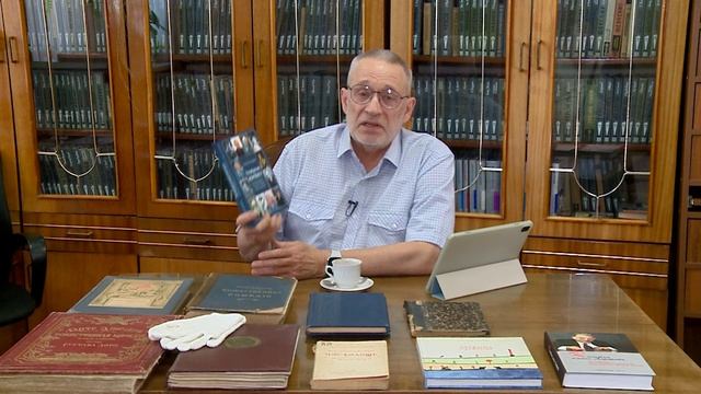 Что почитать - журналистов Санкт-Петербурга и "Божественную комедию"