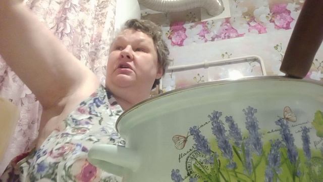 НА КУХНЕ ,МАЛО МАННОЙ КАШИ???? смотреть онлайн