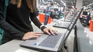 Продажи ноутбуков за год сократились на 20%