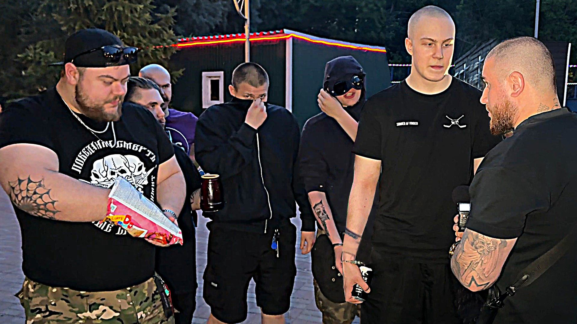 ЛЕВ ПРОТИВ - КОНФЛИКТ СО СКИНХЕДАМИ смотреть онлайн
