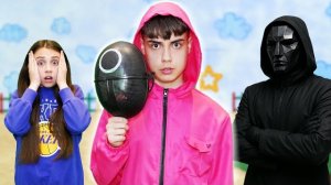 Почему Фронтмен с Игры В Кальмара у меня дома